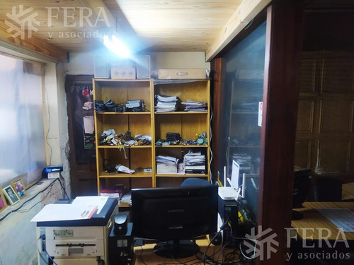 Imagen 3 de 10 de Venta De Galpón En Villa Dominico (28546)