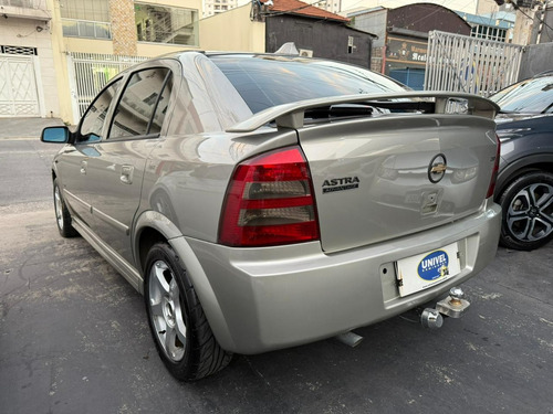 Chevrolet Astra 2.0 Advantage Flex Power 5p 133 hp