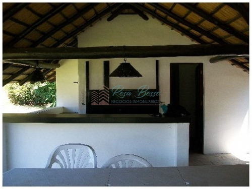 Casa En Rincã³n Del Indio, 6 Dormitorios *- Ref: 3724