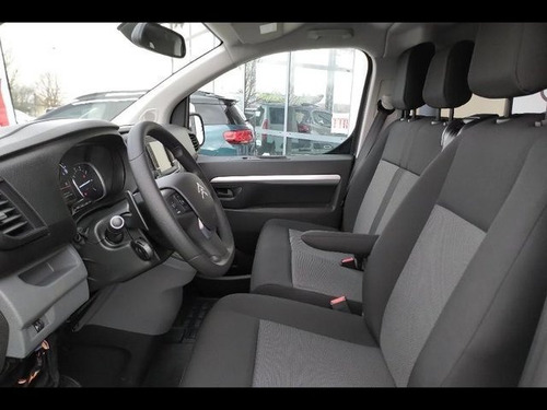Imagen 8 de 15 de Citroën Jumpy 1.6 L3 Hdi 115 Business 2022