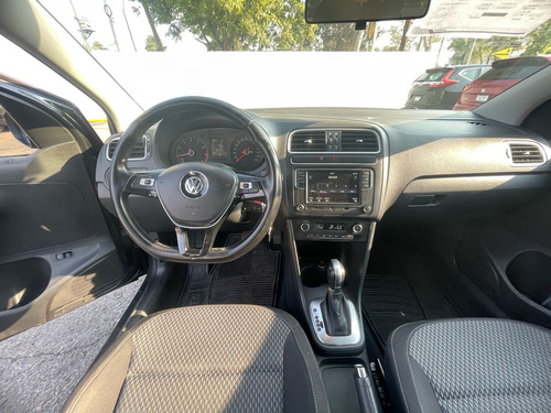 Volkswagen Vento 1.6 Confortline At