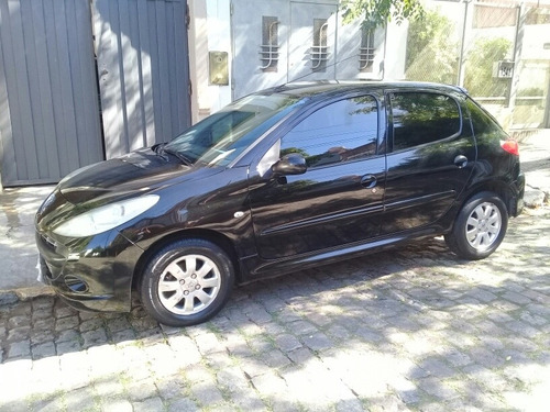 Peugeot 207 1.9 Sedan Xrd 2010
