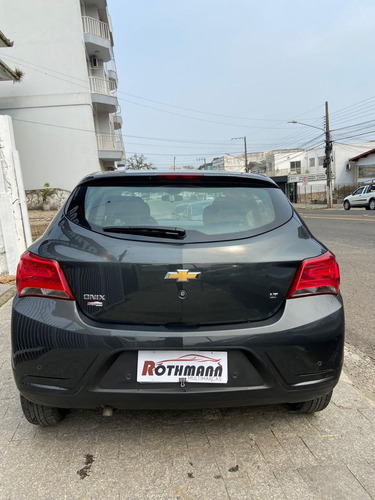 Chevrolet Onix 1.4 Lt 5p