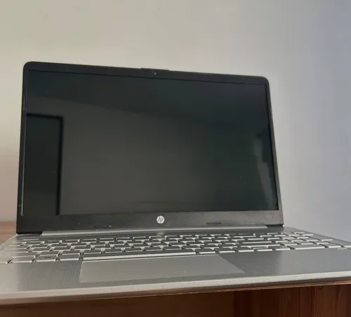 Computador Portátil Hp Intel Core I3 8gb 512gb Ssd 14dq2504l (Usado)