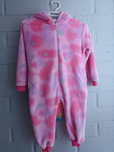 Pijama Unicornio Niña. Usado.(a41)