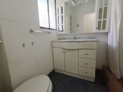 Departamento Primer Piso Con Patio - Providencia