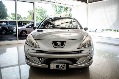 Peugeot 207 Allure 1.4 5p 2013 // 4632025