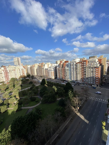 Imagen 8 de 17 de 2 Ambientes A La Calle Con Vista Al Mar Y Plaza Colón