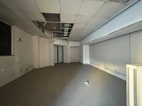 Amplio Local Comercial En Calle Matucana (161557)