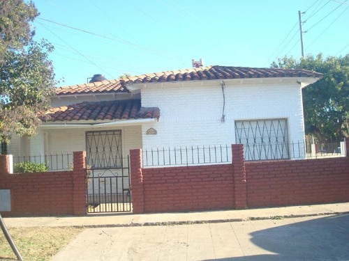 Imagen 1 de 14 de Chalet En Venta En Ituzaingo Norte