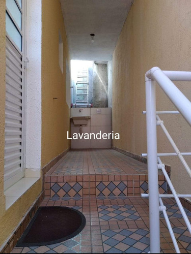 Casa Com Um Dormitório