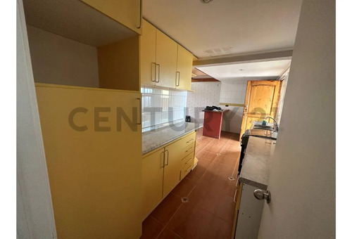 Se Vende Casa Comercial En Avenida Juan Cisternas