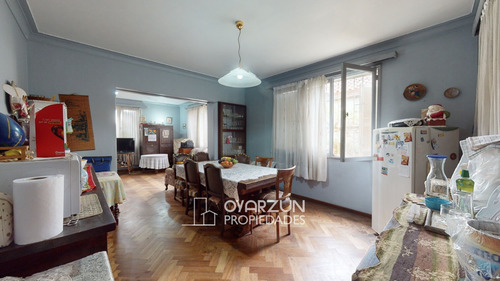 Casa En Venta De 4 Dormitorios Con Amplio Terreno De 510 M²