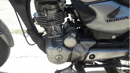 Imagen 11 de 18 de Honda Cg 125 Titan Es Año 2004