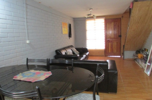 Se Vende Linda Casa, Con Excelente Ubicación Comuna Curacaví