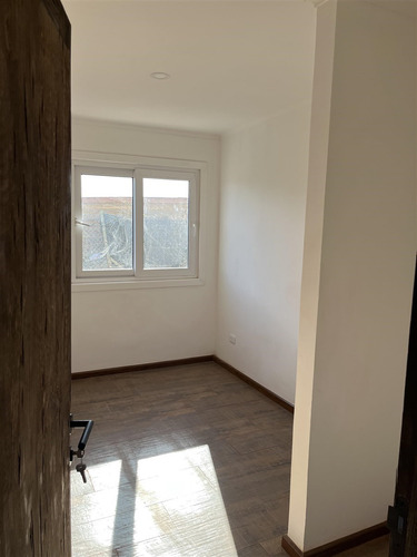 Casa En Arriendo De 4 Dorm. En Mantagua