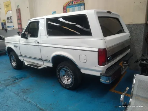 Ford Bronco 5.0 Xlt