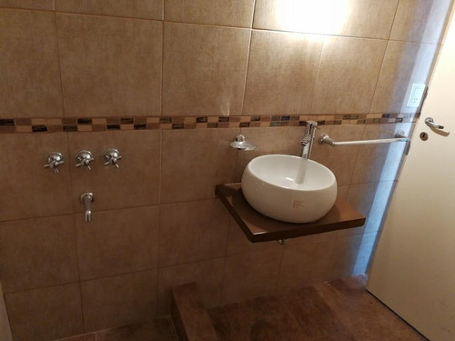 Depto En Duplex. 2 Amb. C/coch. Cub - Venta