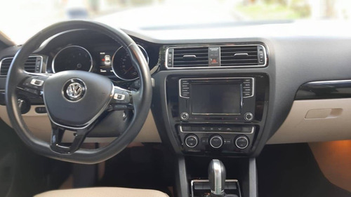 Volkswagen Jetta 2.0 Tsi Highline 211cv Gasolina 4p
