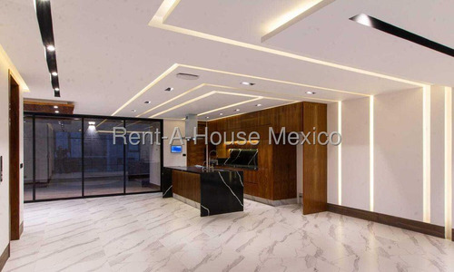 Casa En Venta En Calle Fresno, Bosque Esmeralda Ru 25-2424.