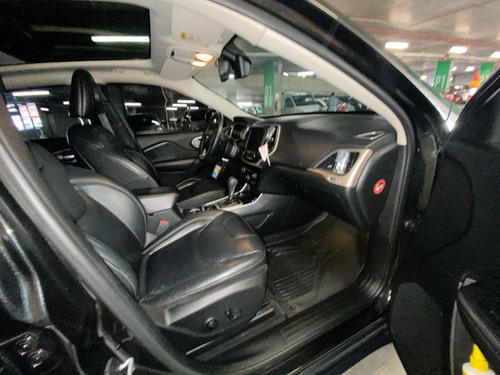 Imagen 20 de 25 de Jeep Cherokee Limited 3.2 2016