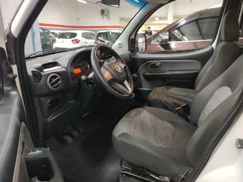 Imagem 11 de 15 de Fiat Doblo 1.8 Essence 7l Flex 20/2021