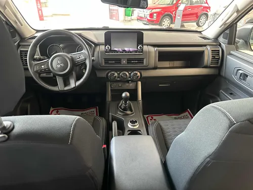 Mitsubishi L200 Glx Plus 2.4 Turbo-diesel. Sp