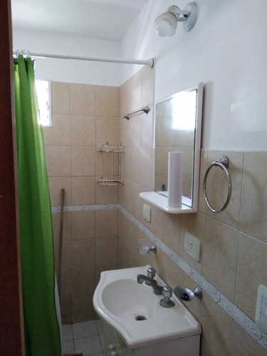 Imagen 8 de 12 de Vendo Departamento 3 Ambientes Frente Al Mar Amueblado