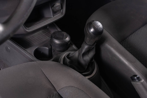 Imagen 14 de 14 de Volkswagen 2016 Voyage 1.6 L/17 Trendline