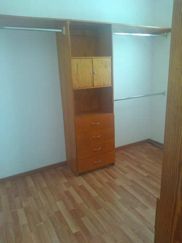 Rento Hermosa Casa Fracc. Exclusivo En El Pueblito Lm