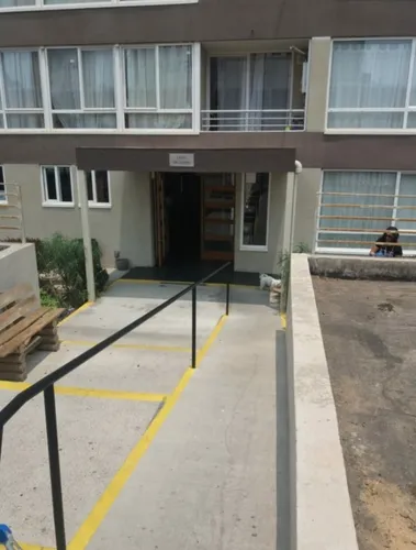 Departamento De 3 Dormitorios, 1 Baño Y Estacionamiento
