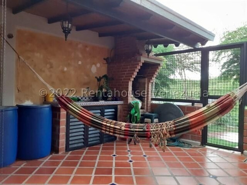 Imagen 4 de 24 de Venta De Hermoso Townhouse En Nueva Casarapa / Ofc 23-435