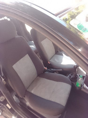 Ford Fiesta 1.6 Max Ambiente Mp3