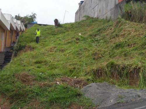 Imagem 1 de 2 de Terreno No Botujuru Com 500m² - Bitr00055