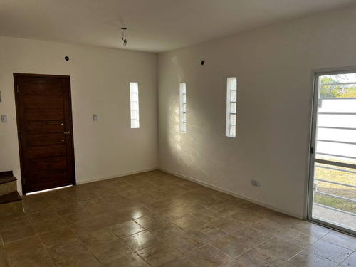 Duplex Reciclado A Nuevo En Las Toninas A 4 Cuadras Del Mar