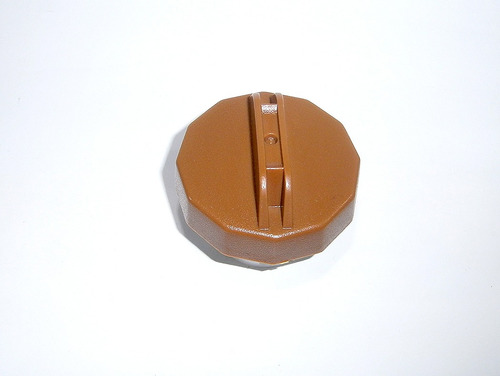 Imagen 1 de 5 de Tapon Combustible. Gm Spark Sin Llave