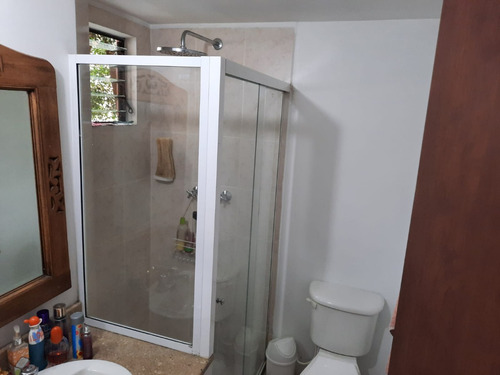 Lindo Apartamento Ubicado En La Parte Baja De La Loma Del Barro Envigado 140224-01