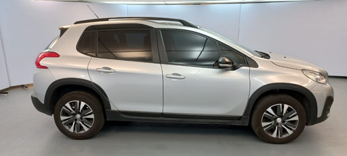 Imagen 4 de 16 de Peugeot 2008 1.6 Feline Tip 2022