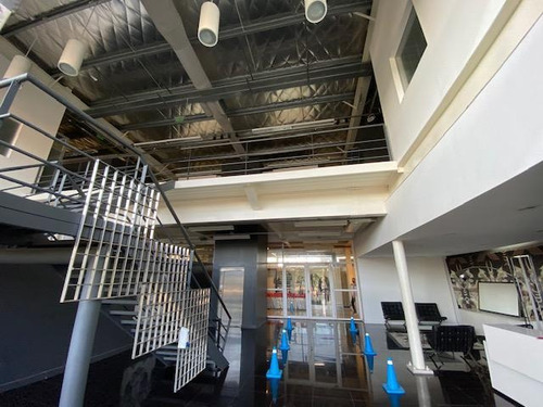 Imagen 3 de 21 de Oficinas - Troncos Del Talar
