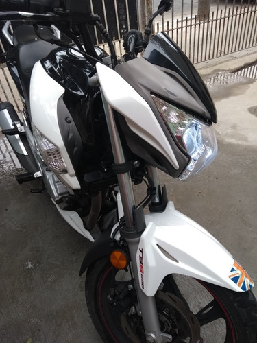 Imagem 8 de 9 de Traxx Jh 250