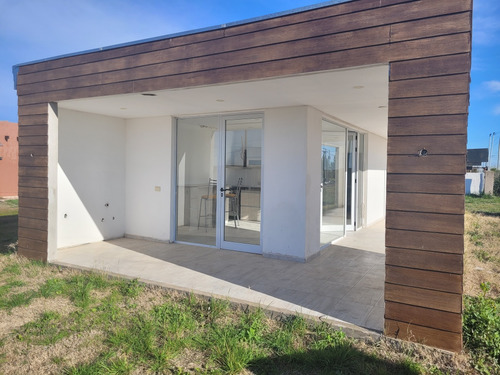 Excelente Casa En Los Tilos A Estrenar. Financiada