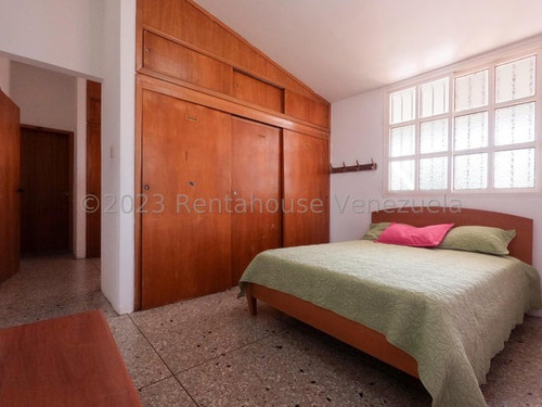Casa Quinta En Venta En Santa Elena Barquisimeto 24-10415 Dh