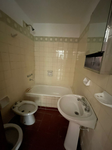 Imagen 9 de 9 de Vendo Departamento De 3 Dormitorios En Barrio Centro