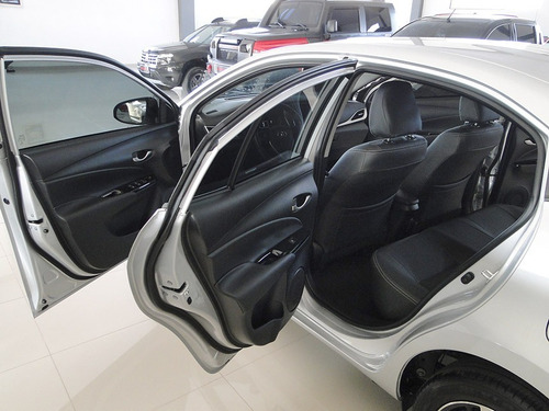 Marca: Toyota Modelo: Yaris Sa Xs