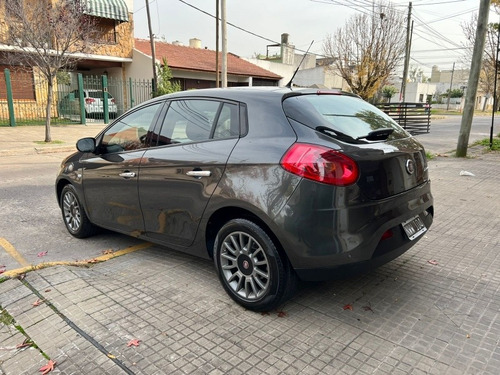 Imagen 2 de 10 de Fiat Bravo 2013 1.6 Dynamic Multijet 120cv
