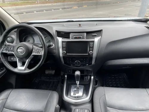 Nissan Frontier Platinium