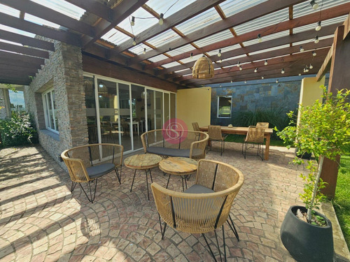 Casa En Venta En Altos De Campo Grande, Pilar, G.b.a. Zona Norte
