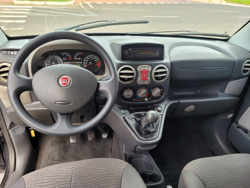 Fiat Doblo 1.8 16v Adventure Xingu Flex 5p