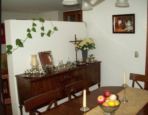 Casa En Venta De 4 Dorm. En Lo Barnechea