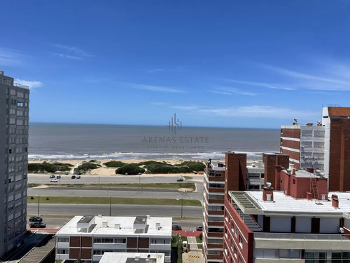 Venta ,2 Dormitorios Punta Del Este Con Buenos Servicios, Excelente Ubicacion